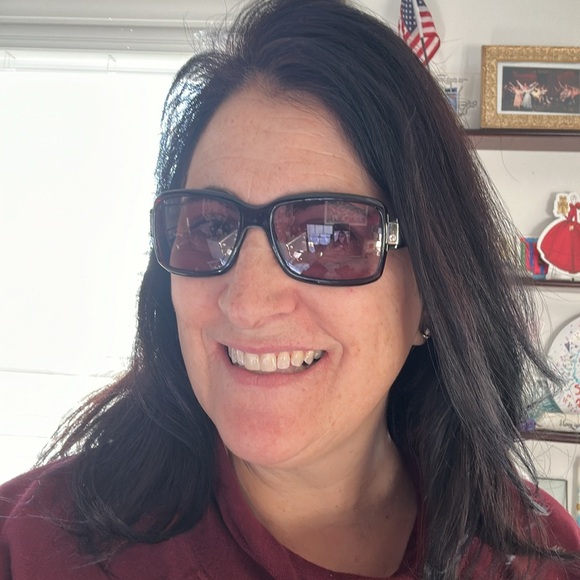 Gucci Sunglasses - Picture 5 of 5